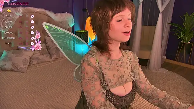 Lilly Stark online show from 10.24.25