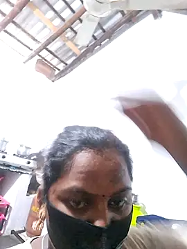 Snapshot of Tamil_Hot_Sindhu chatting on 10.28.25 Tamil Hot Sindhu online show from 10.28.25
