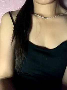 Snapshot of Lin98-pusy chatting on 09.29.25 Lin98-pusy online show from 09.29.25
