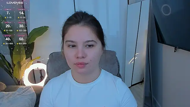 Eva Cheeky online show from 10.22.25