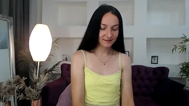 Snapshot of Emilly__Grey chatting on 06.24.26 Emilly Grey online show from 06.24.26