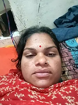 Snapshot of SHMA-77 chatting on 11.07.25 SHMA-77 online show from 11.07.25