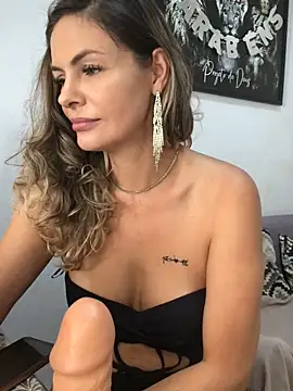 AlinemariaX online show from 10.02.25