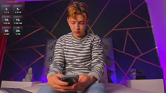 Lian Miller1  online show from 02.15.26