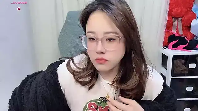 NEWONETO online show from 11.10.25