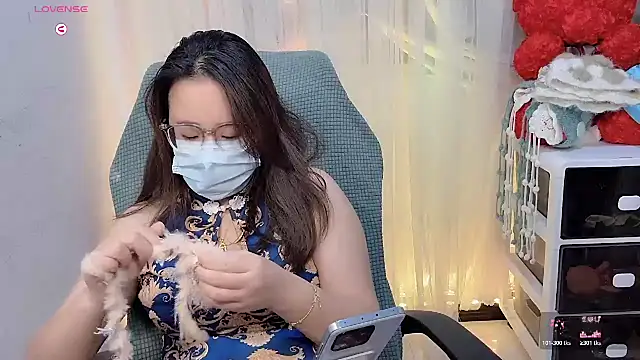 NEWONETO online show from 11.21.25