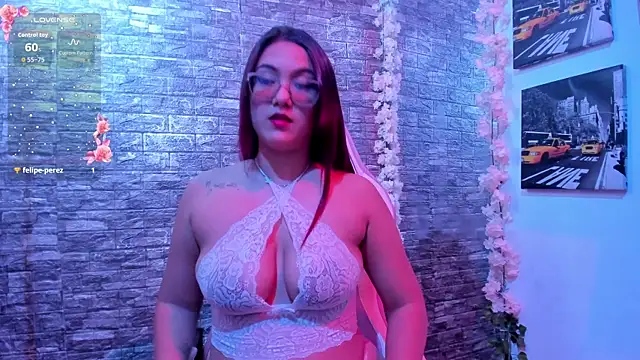 Snapshot of valery__star chatting on 01.10.26 valery star online show from 01.10.26