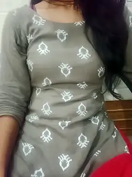 Snapshot of Meenu_rani6 chatting on 10.05.25 Meenu rani6 online show from 10.05.25