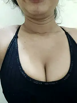 Snapshot of Meenu_rani6 chatting on 07.31.26 Meenu rani6 online show from 07.31.26
