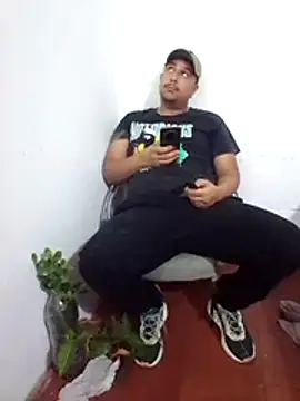 Snapshot of Tequilamaster chatting on 11.17.25 Tequilamaster online show from 11.17.25