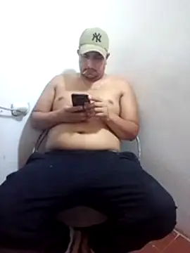 Snapshot of Tequilamaster chatting on 12.03.25 Tequilamaster online show from 12.03.25