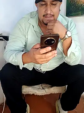 Snapshot of Tequilamaster chatting on 04.01.26 Tequilamaster online show from 04.01.26