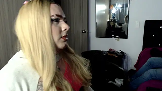 Redvelvett22 online show from 11.11.25