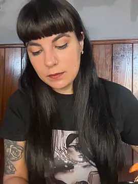 Snapshot of Lucecitalove chatting on 10.16.25 Lucecitalove online show from 10.16.25