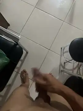 Snapshot of MCLZK chatting on 01.17.26 MCLZK online show from 01.17.26