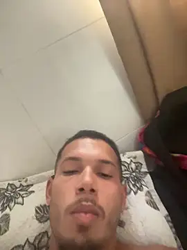 Snapshot of MCLZK chatting on 02.11.26 MCLZK online show from 02.11.26