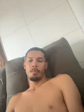 Snapshot of MCLZK chatting on 02.12.26 MCLZK online show from 02.12.26