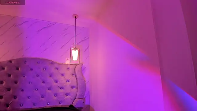 Iris  77 online show from 10.02.25