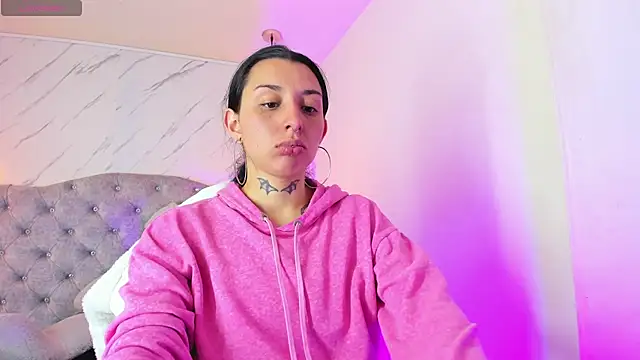 Iris  77 online show from 11.03.25