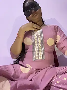 Snapshot of TeluguIshu_teen20 chatting on 02.19.26 TeluguIshu teen20 online show from 02.19.26