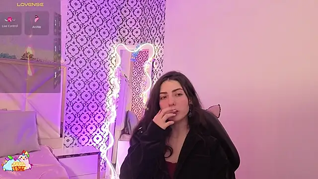 Ixchel tay online show from 02.21.26