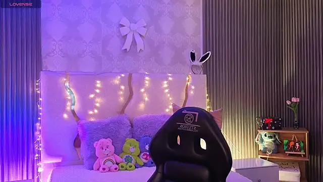 Ixchel tay online show from 04.02.26