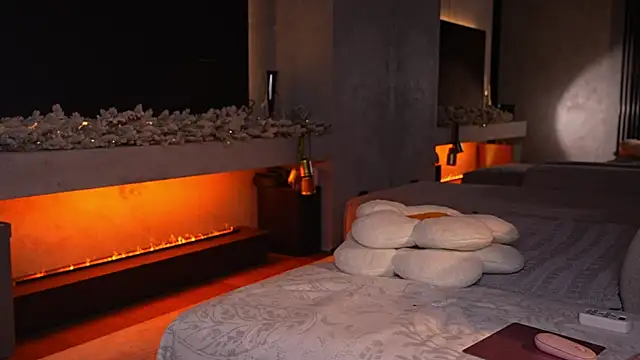 AlexisGraysX online show from 12.22.25