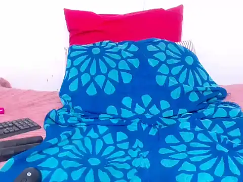 Snapshot of SexyLolah1 chatting on 11.03.25 SexyLolah1 online show from 11.03.25