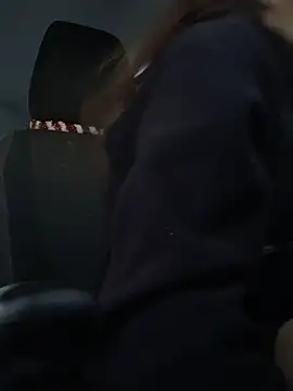 Snapshot of GoldenPussy1329 chatting on 11.14.25 GoldenPussy1329 online show from 11.14.25