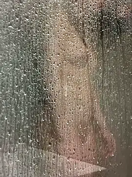 Snapshot of GoldenPussy1329 chatting on 11.24.25 GoldenPussy1329 online show from 11.24.25