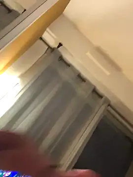 Snapshot of GoldenPussy1329 chatting on 11.30.25 GoldenPussy1329 online show from 11.30.25