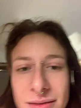 Snapshot of GoldenPussy1329 chatting on 01.13.26 GoldenPussy1329 online show from 01.13.26