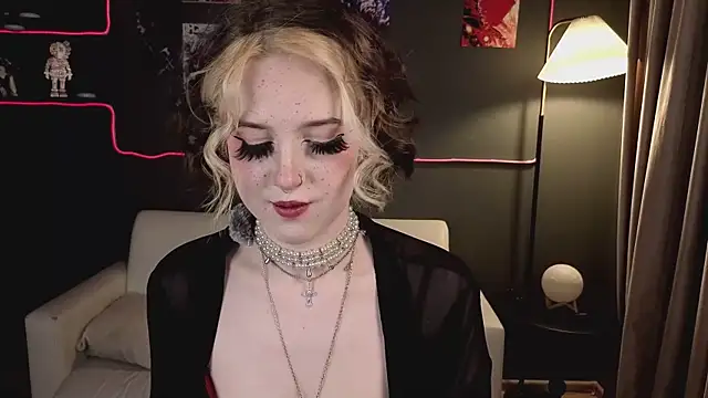 luna son online show from 04.14.26