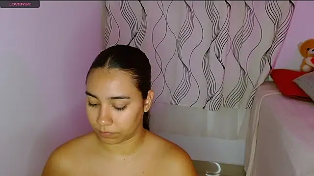 Sofi Booty07 online show from 10.16.25