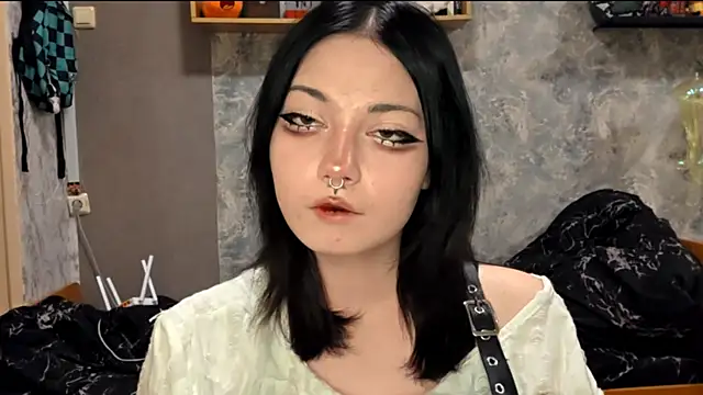 Beeping Creature online show from 11.21.25