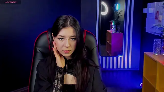 Azaliya Haze online show from 10.12.25