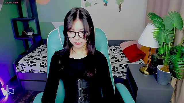 Azaliya Haze online show from 11.19.25