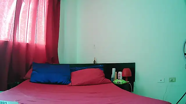 MissAsly online show from 12.04.25