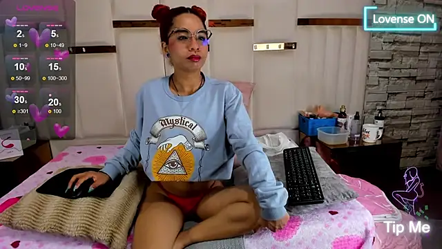Rchelx69x online show from 05.10.26
