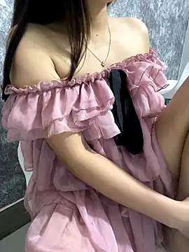 lee ly online show from 12.05.25