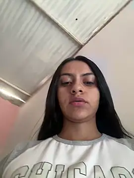 Snapshot of miluwatson chatting on 02.11.26 miluwatson online show from 02.11.26