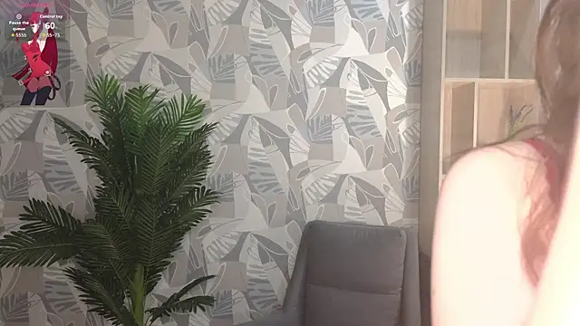 LewisThrone online show from 12.15.25