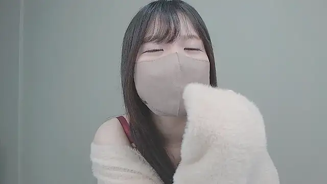 Pome 18 cute online show from 01.06.26