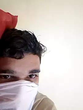 Snapshot of abhi05x chatting on 09.30.25 abhi05x online show from 09.30.25