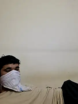 Snapshot of abhi05x chatting on 10.02.25 abhi05x online show from 10.02.25