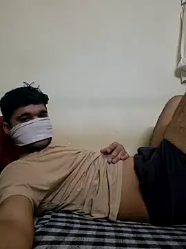 Snapshot of abhi05x chatting on 10.27.25 abhi05x online show from 10.27.25