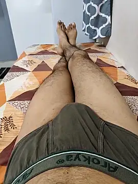 Mallu kalikar 69 online show from 11.16.25