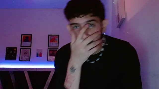 Sebasxxl12 online show from 11.24.25