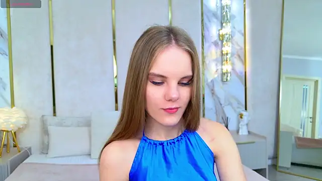 Lili Lohan online show from 10.14.25