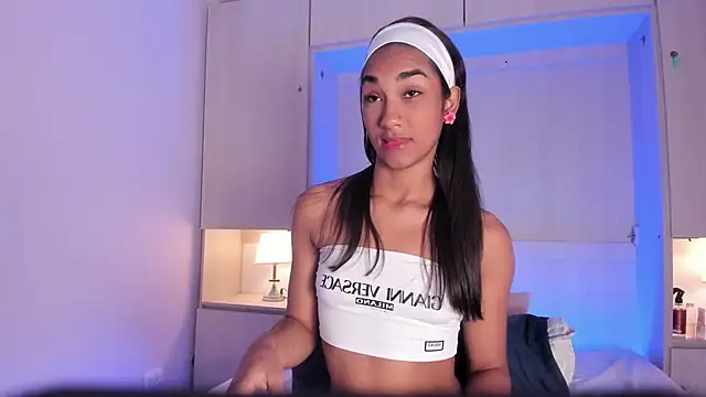 AnahiCollins online show from 02.05.26